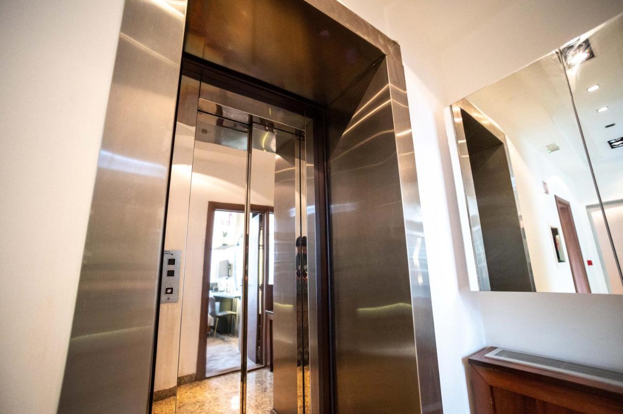 Natali Luxury Suites- Mini Rooms Belgrado Exterior foto